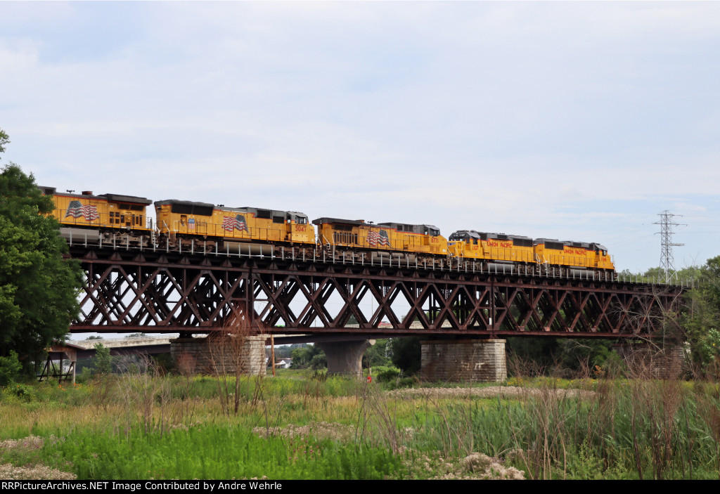 Five out of six units visible on the bridge